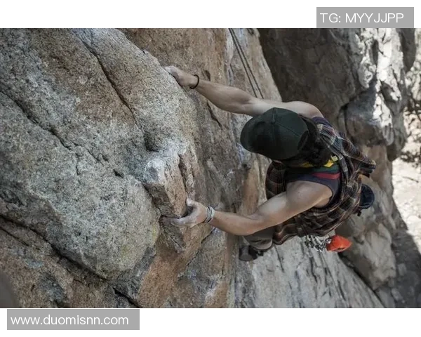 攀岩精神的力量：深入南京攀岩队员心理素质的探索与分析